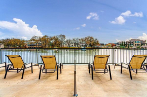 Lake LBJ Retreat - Lake Front Foosball Boat Slips - Sleeps 18